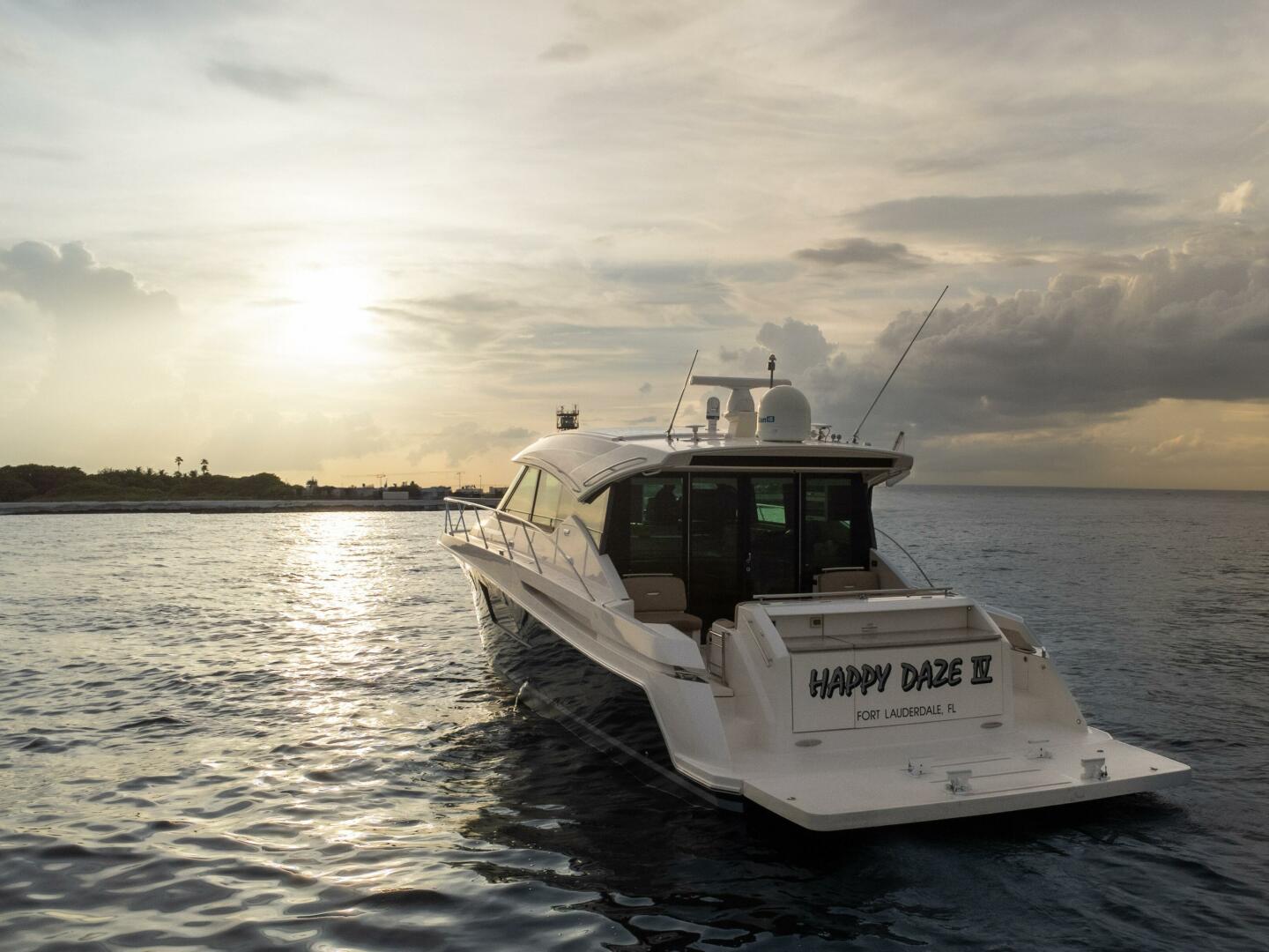 2017 Tiara Yachts C53 Coupe - Image 9