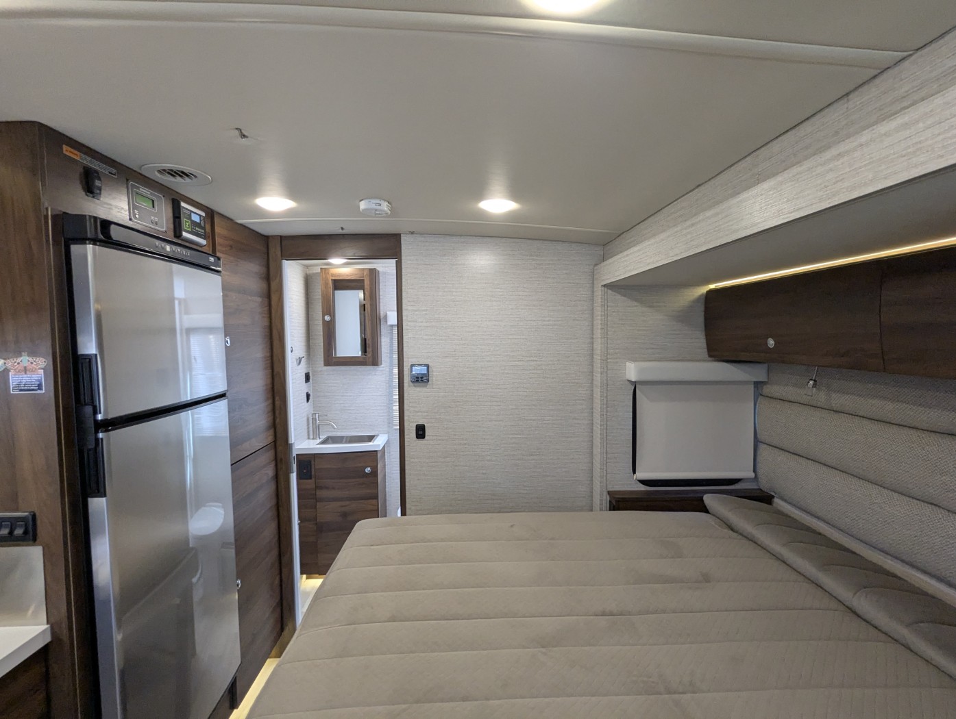 2022 Winnebago View 24D - Image 21