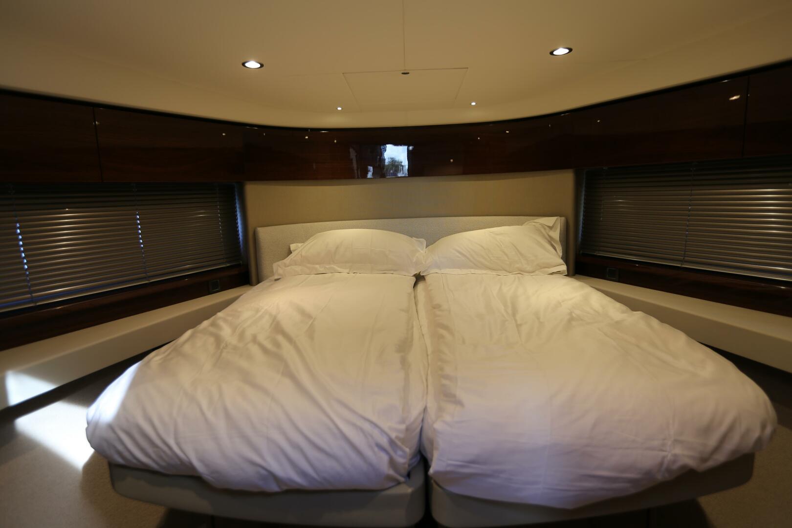 2024 Princess Princess F45 - Image 29