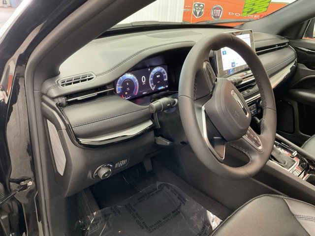 2025 Jeep Compass Limited 4x4 - Image 12