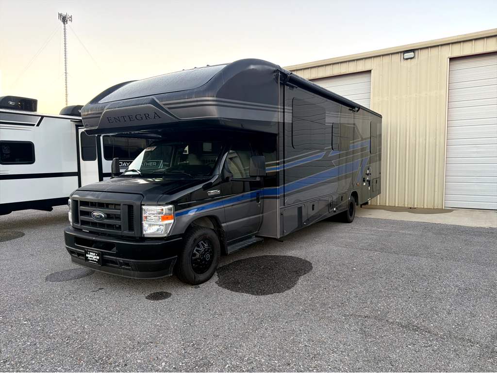2027 ENTEGRA COACH ODYSSEY 30Z - Image 5