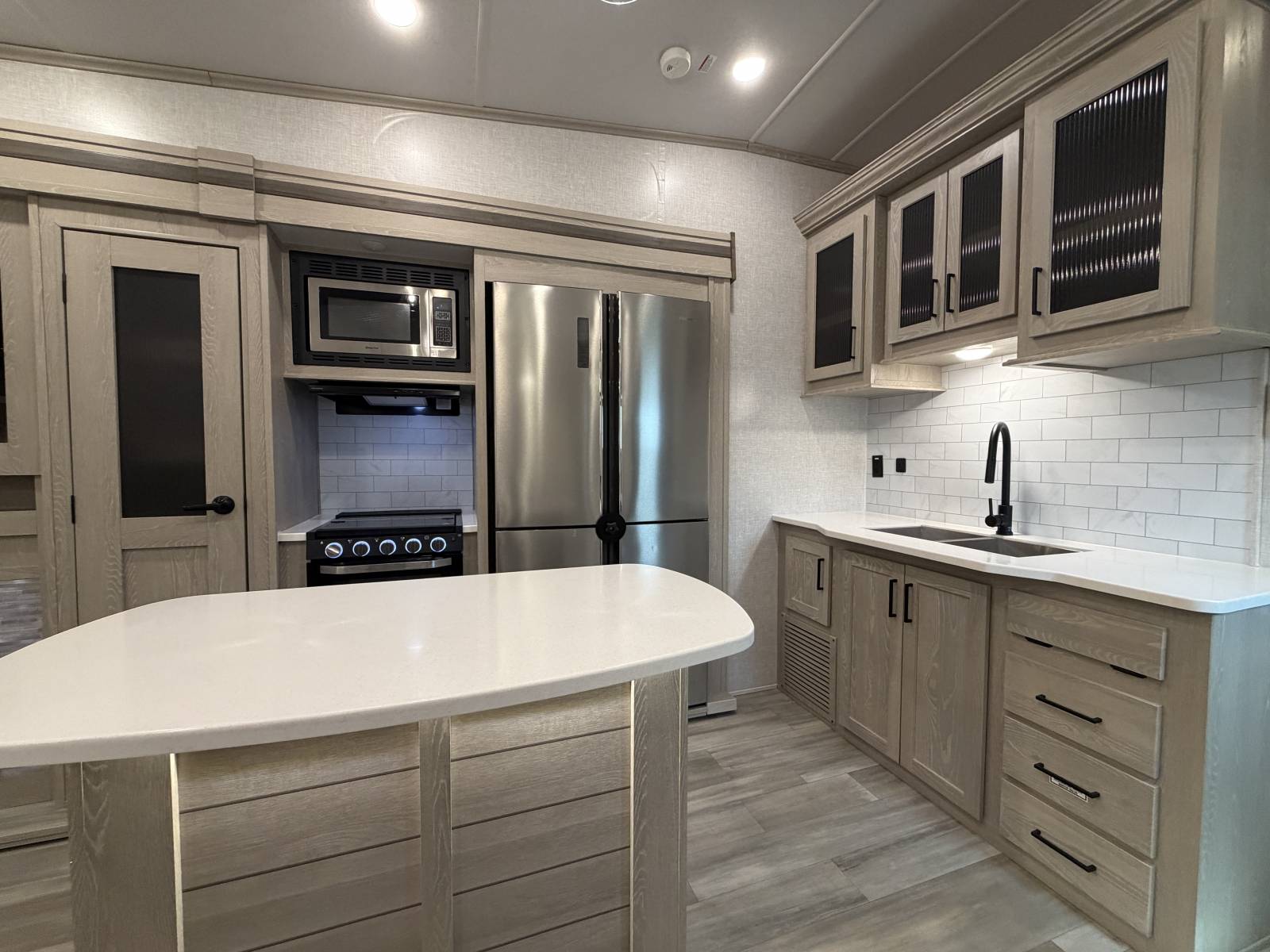 2022 Forest River Rockwood Ultra Lite 2883WS - Image 10