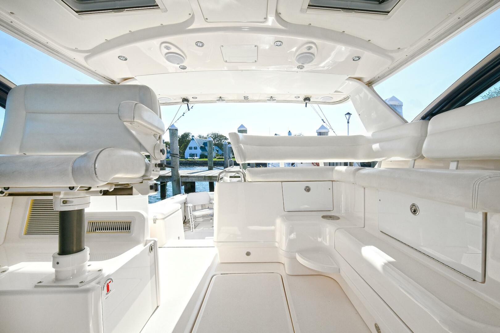 2008 Tiara Yachts 4200 Open - Image 17