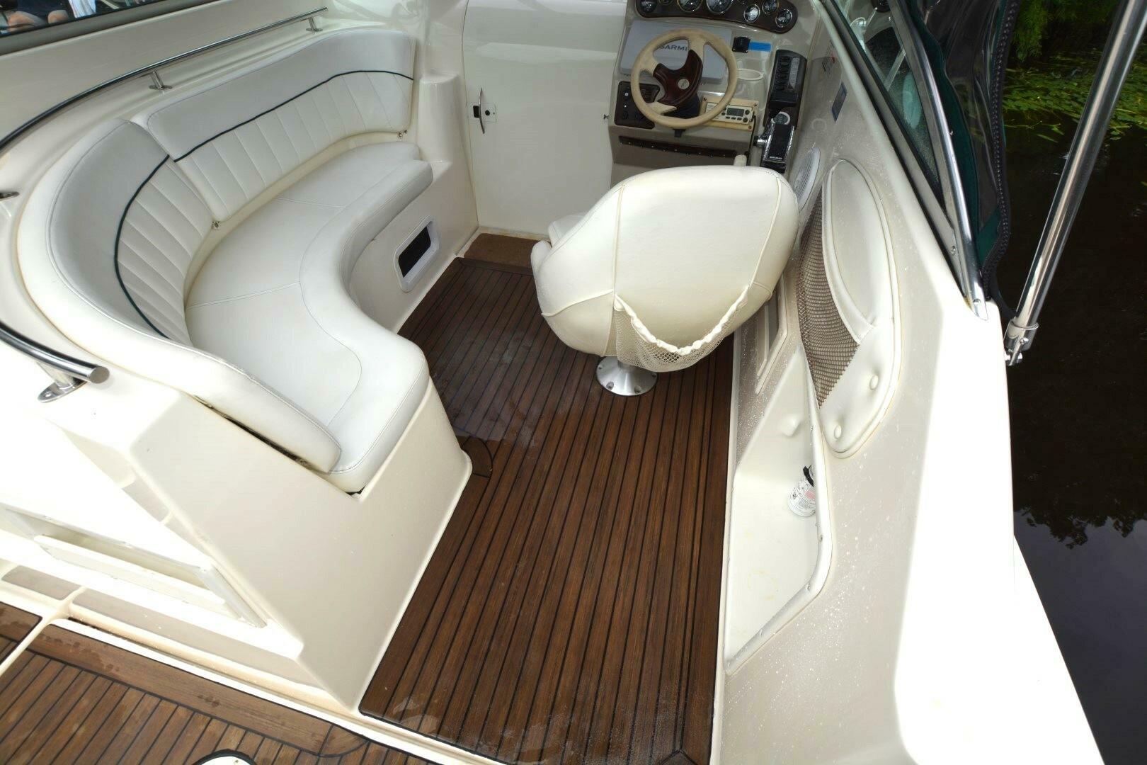 1999 Rinker Fiesta Vee 270 - Image 9