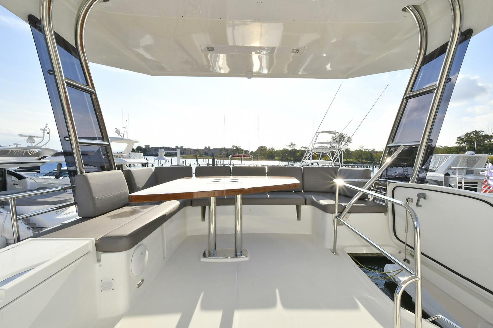 2018 Prestige 560 Fly - Image 20