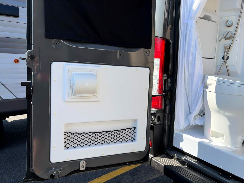 2027 JAYCO SWIFT 20T - Image 10