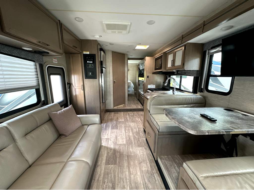 2023 THOR MOTOR COACH MAGNITUDE GA31 - Image 9