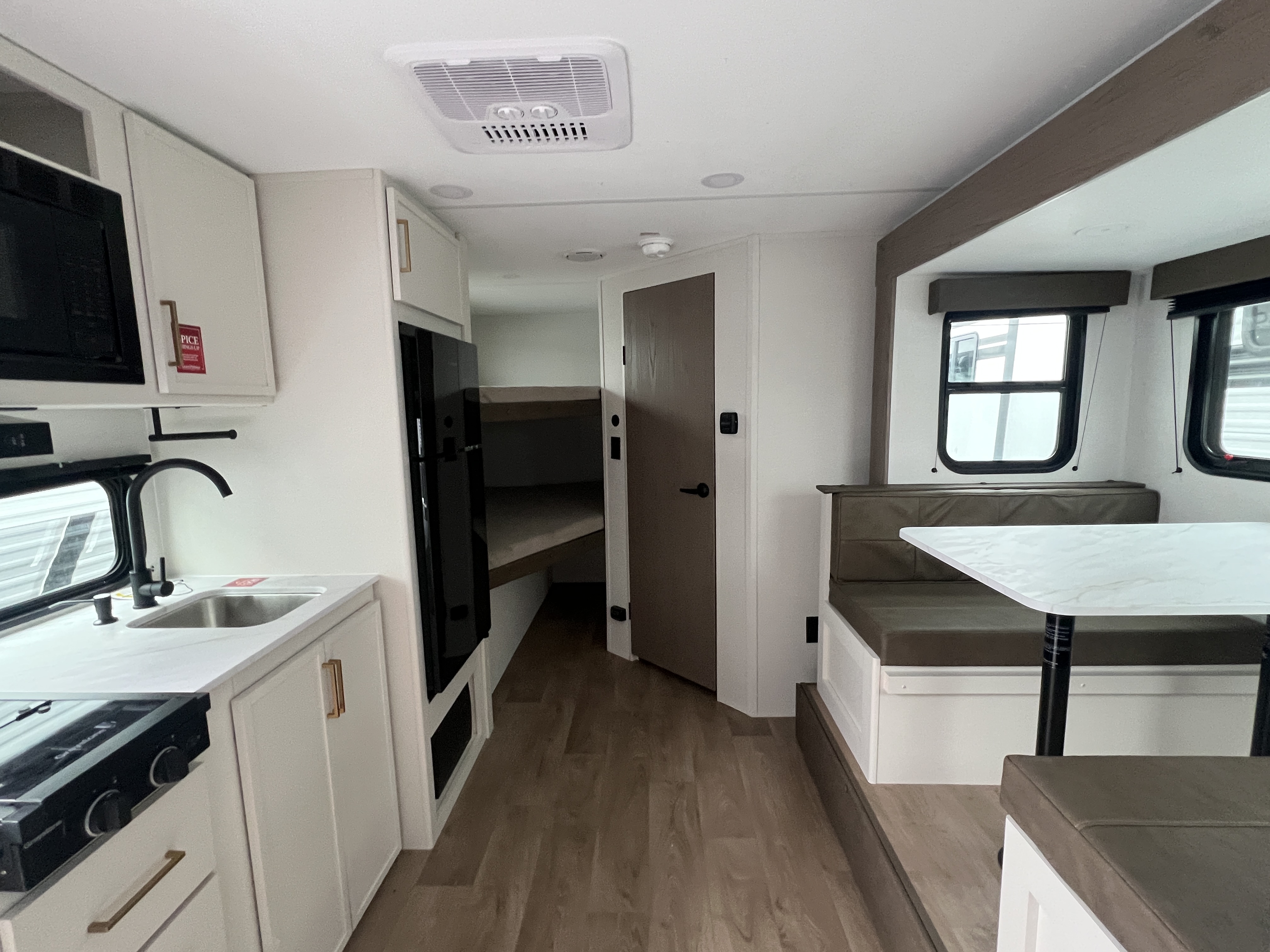 2026 Grand Design Transcend ONE 161DB - Image 3