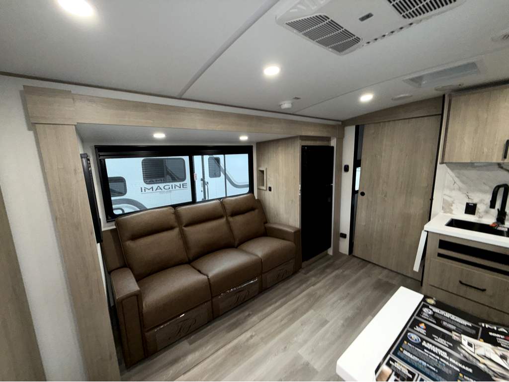 2026 GRAND DESIGN IMAGINE 2300MK - Image 9