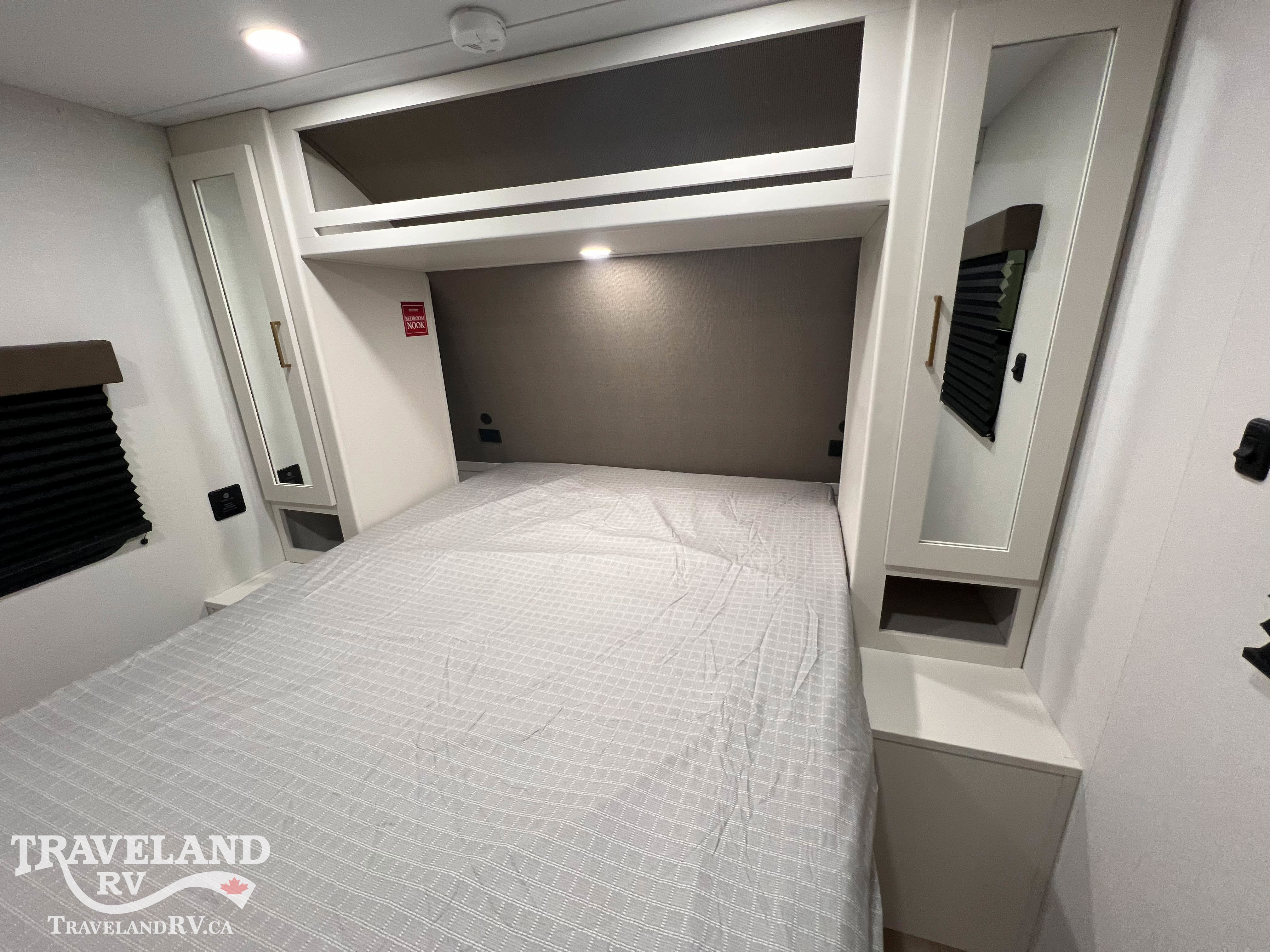 2026 Grand Design Transcend XPLOR 27DBX - Image 16
