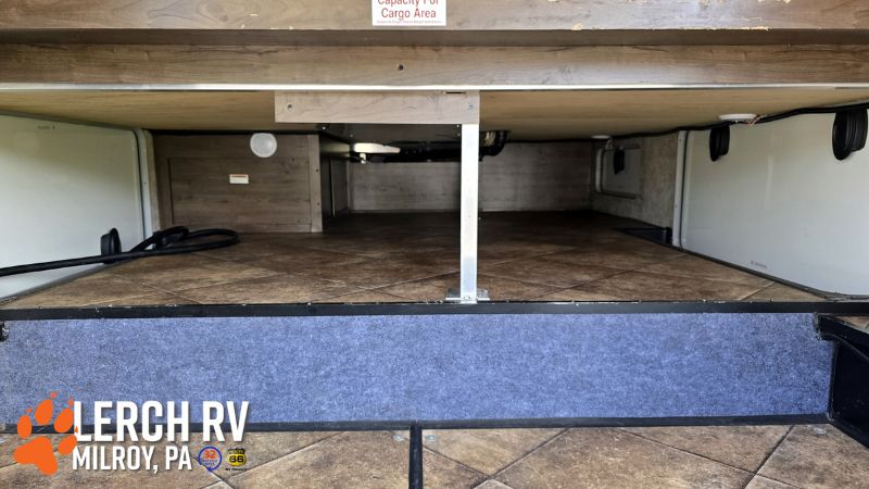 2018 Highland Ridge Open Range Roamer RF376FBH - Image 9