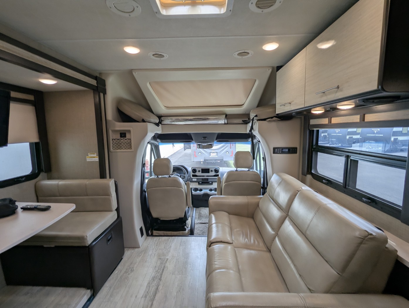 2020 Thor Motor Coach Compass RUV 24SX - Image 24