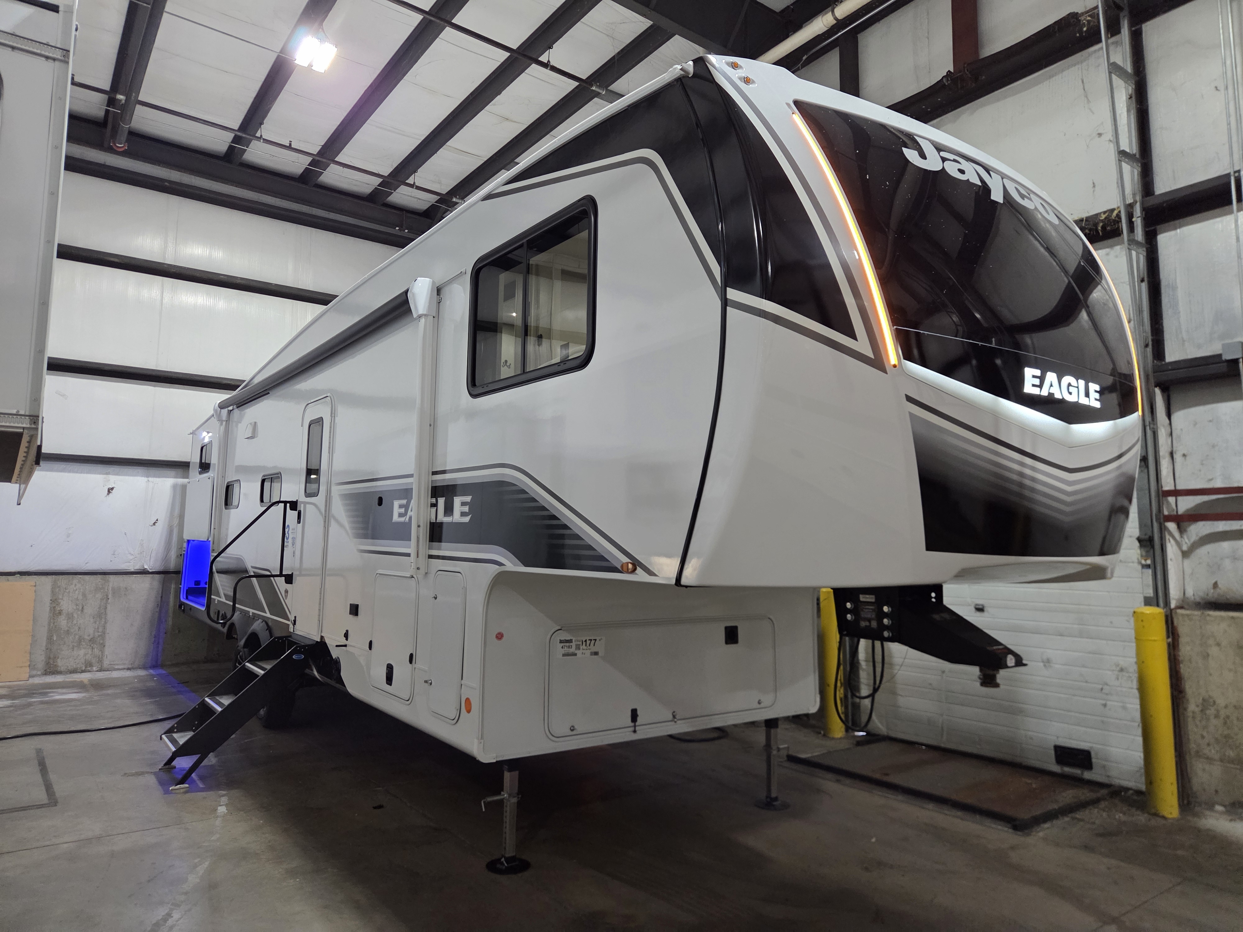 2026 Jayco Eagle HT 31QCD - Image 1