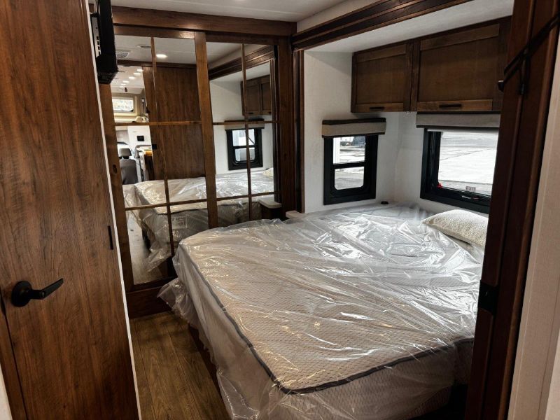 2026 Entegra Coach Esteem XL 32U - Image 24