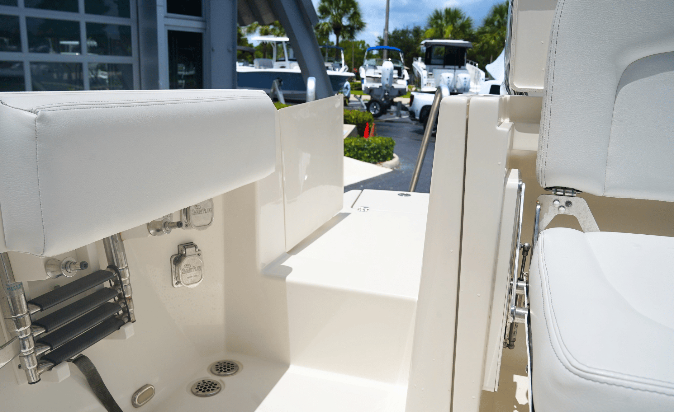 2021 COBIA 330DC - Image 18