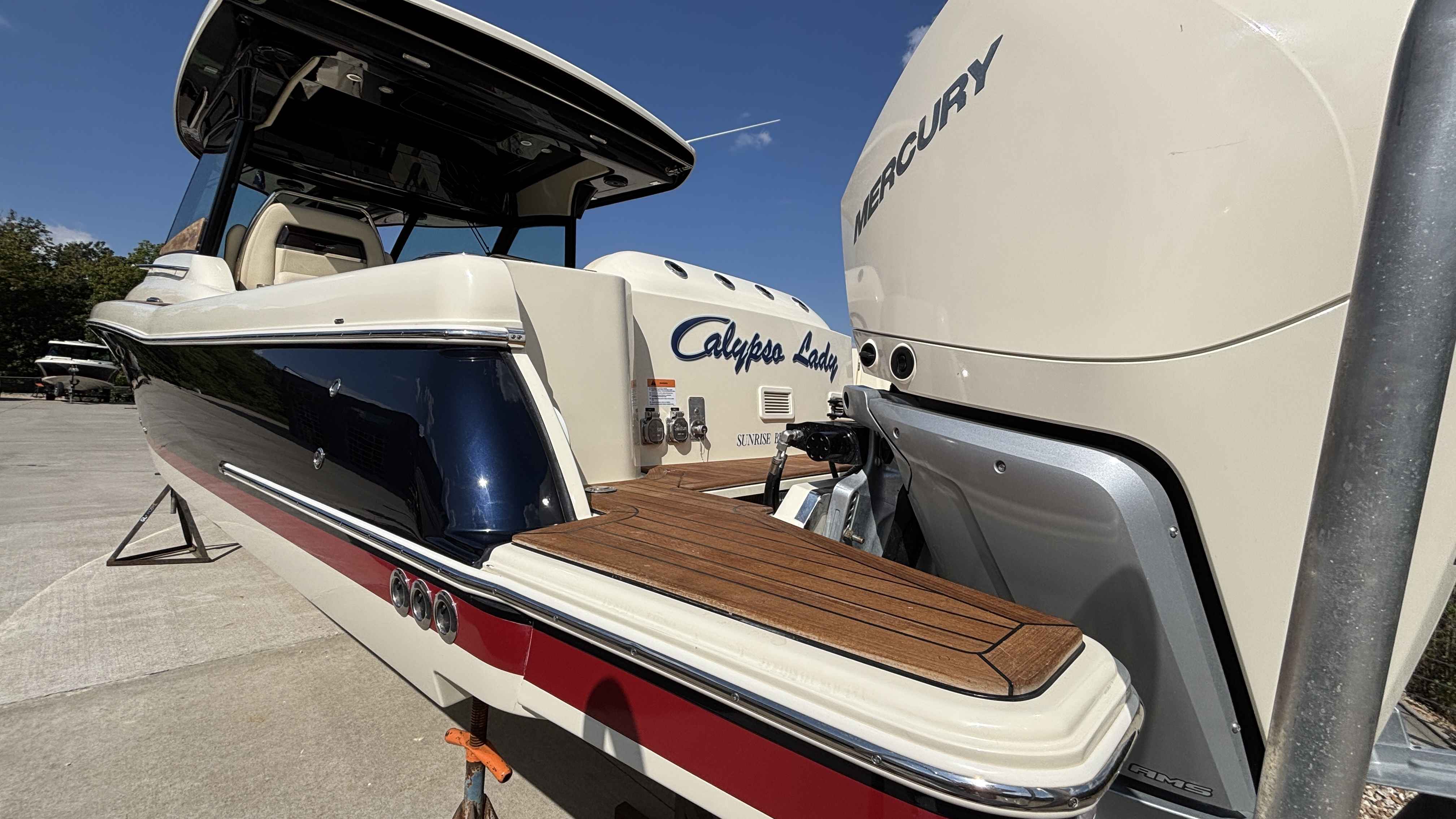 2021 Chris Craft 35 Calypso - Image 7