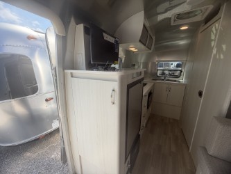 2026 AIRSTREAM BAMBI 20FB - Image 17