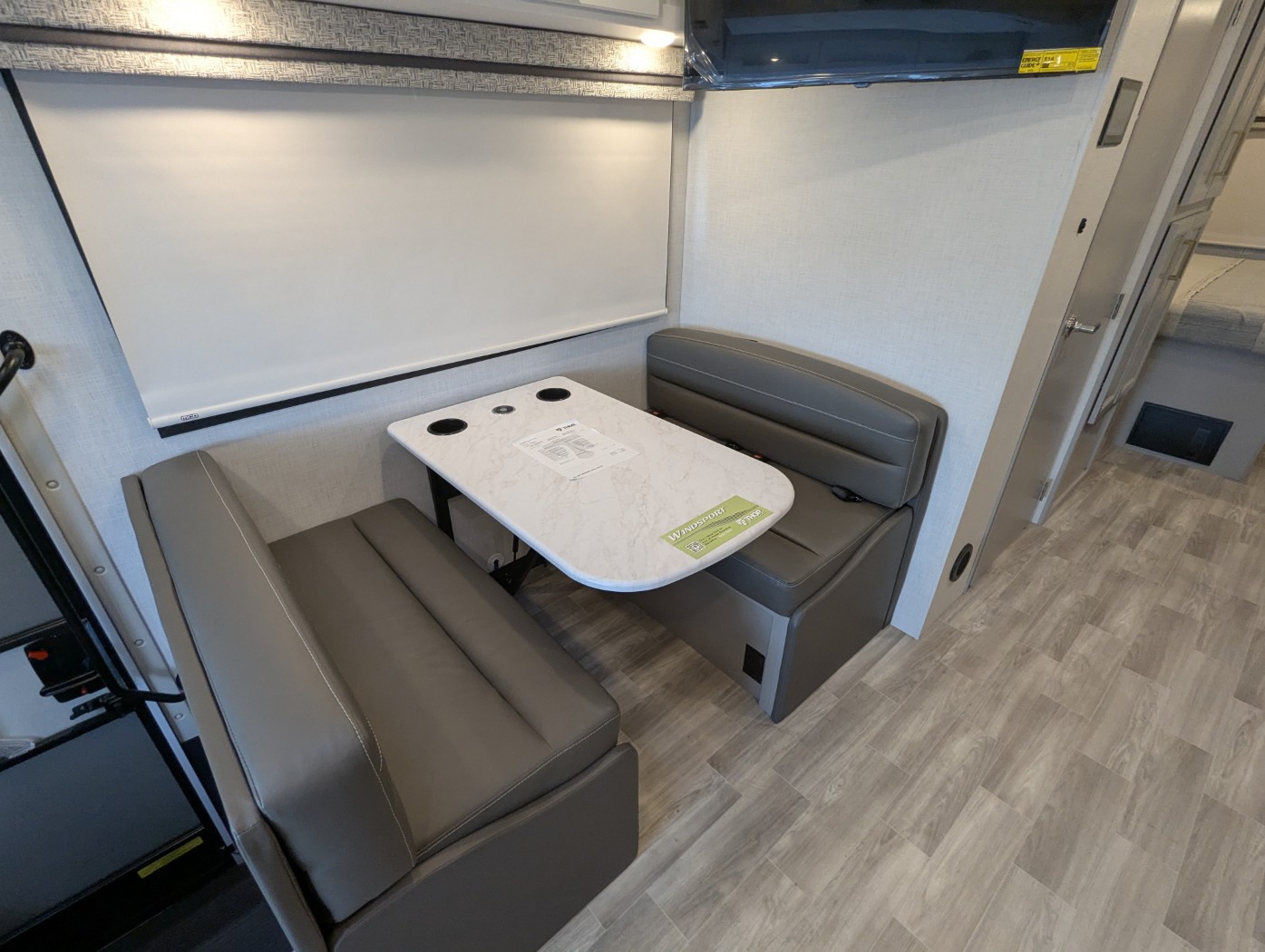 2026 Thor Motor Coach Windsport 29L - Image 18