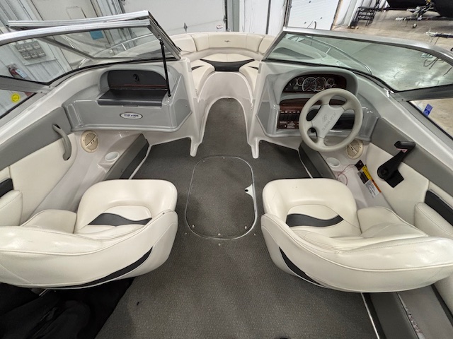 2000 FOURWINNS HORIZON 180 - Image 8
