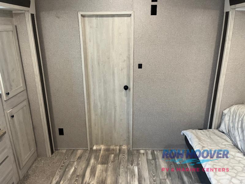 2024 FOREST RIVER 41DS - Image 18
