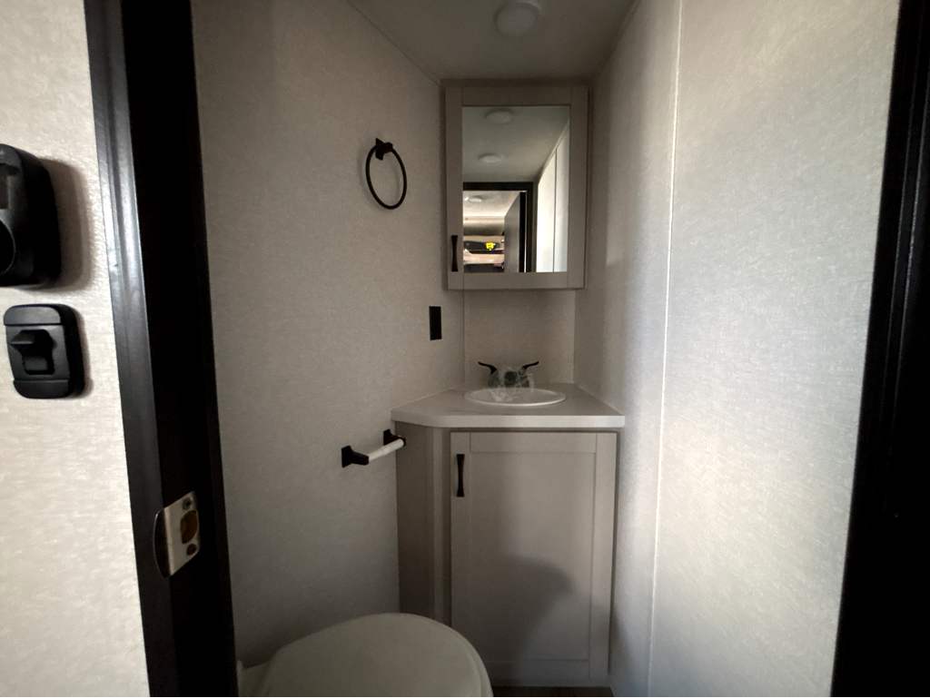 2026 JAYCO SEISMIC 413 - Image 15