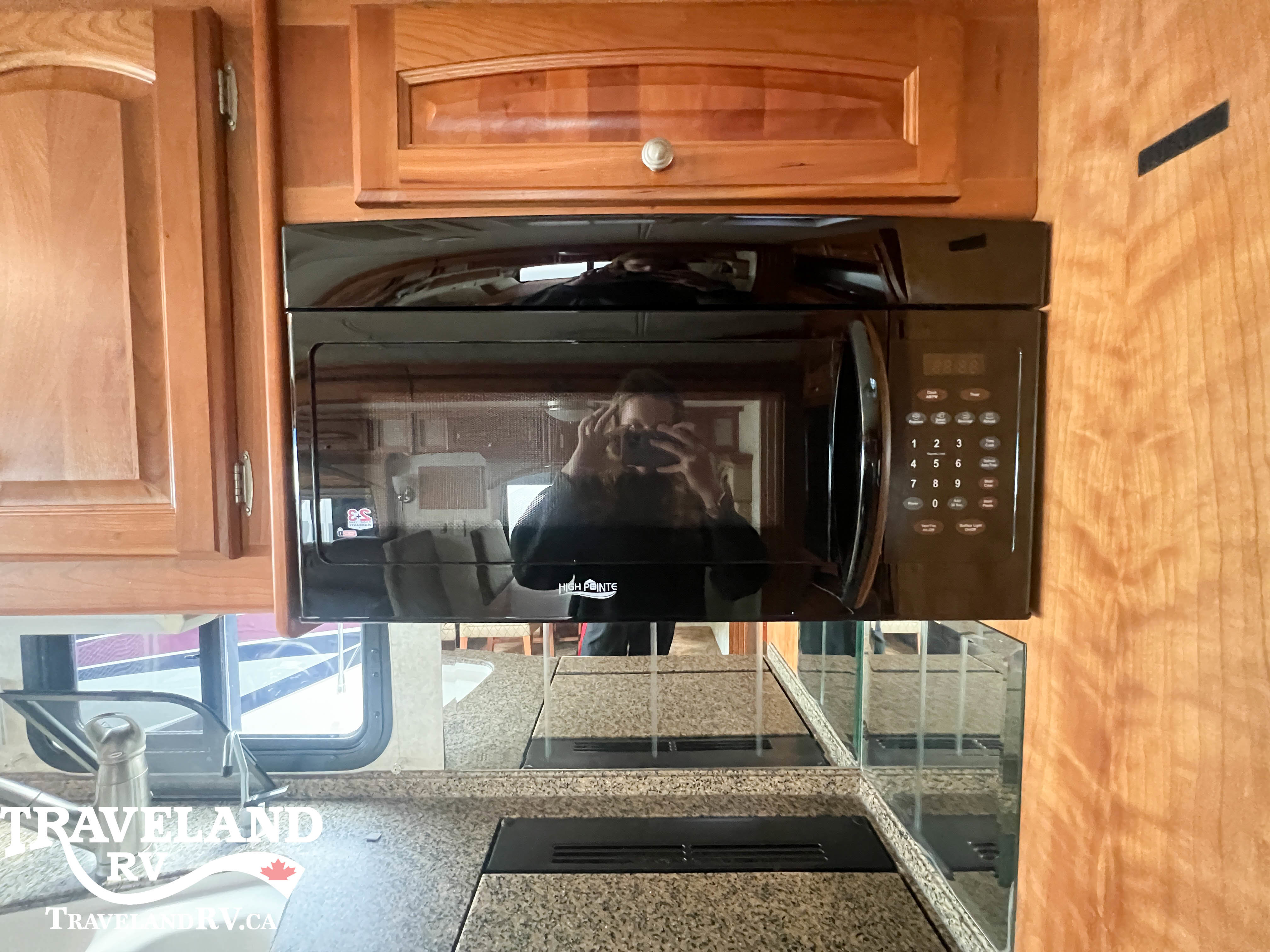 2005 TRIPLE E EMPRESS 3902FB - Image 16
