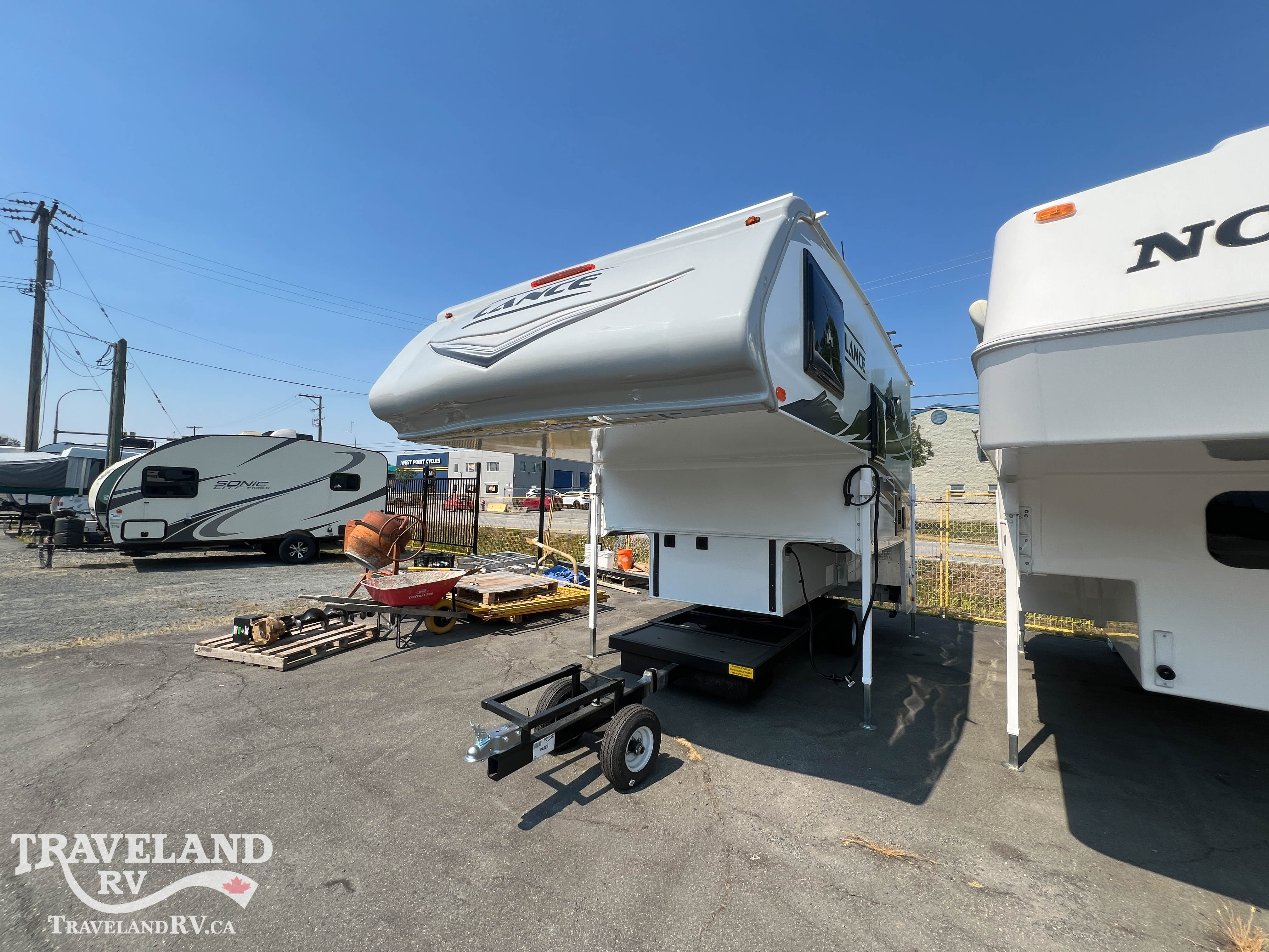 2024 Lance LANCE CAMPER 855S - Image 3