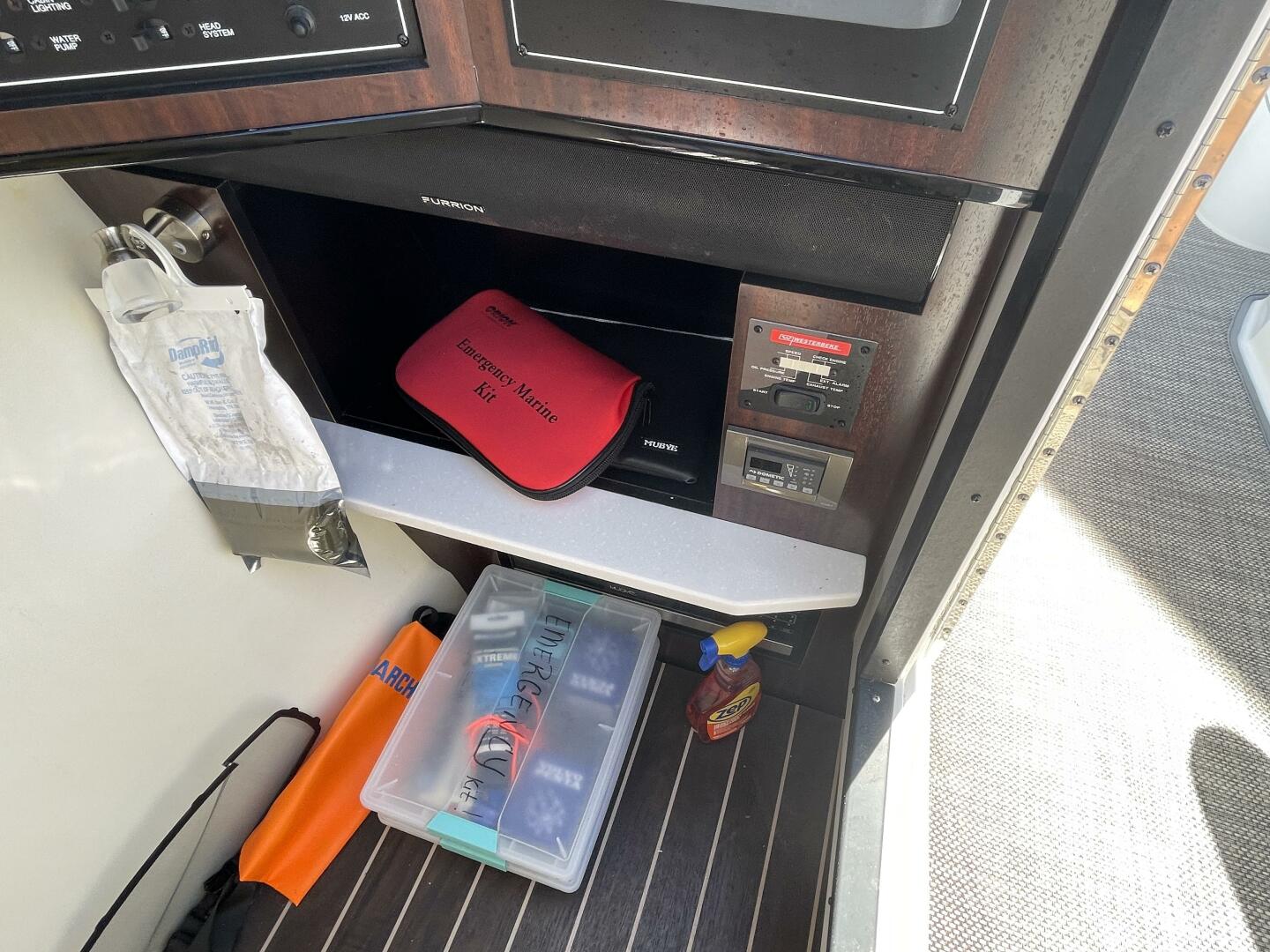 2019 Monterey 328SS - Image 40