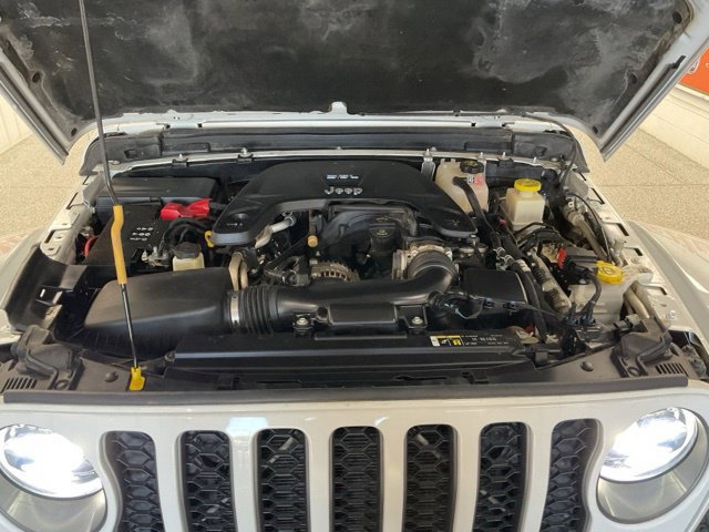 2020 Jeep Gladiator Crew Cab Rubicon 4WD - Image 12