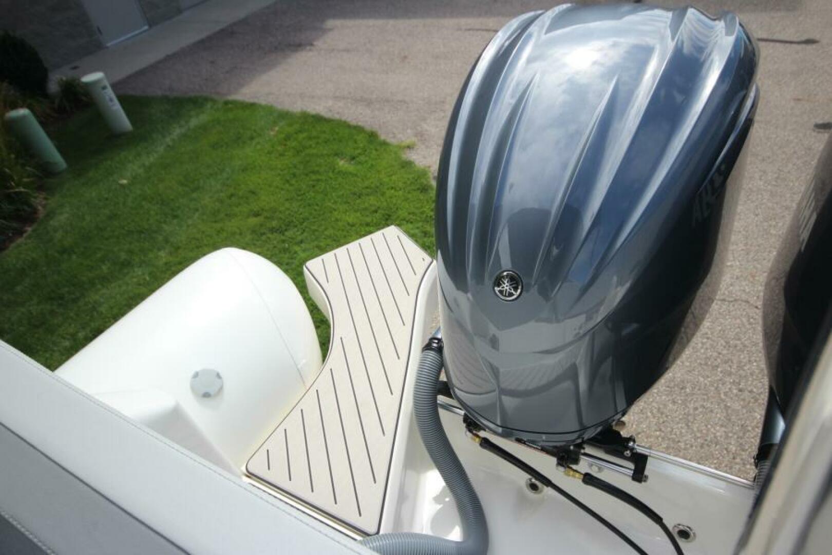 2024 Zodiac Medline 9 NEO - Image 16