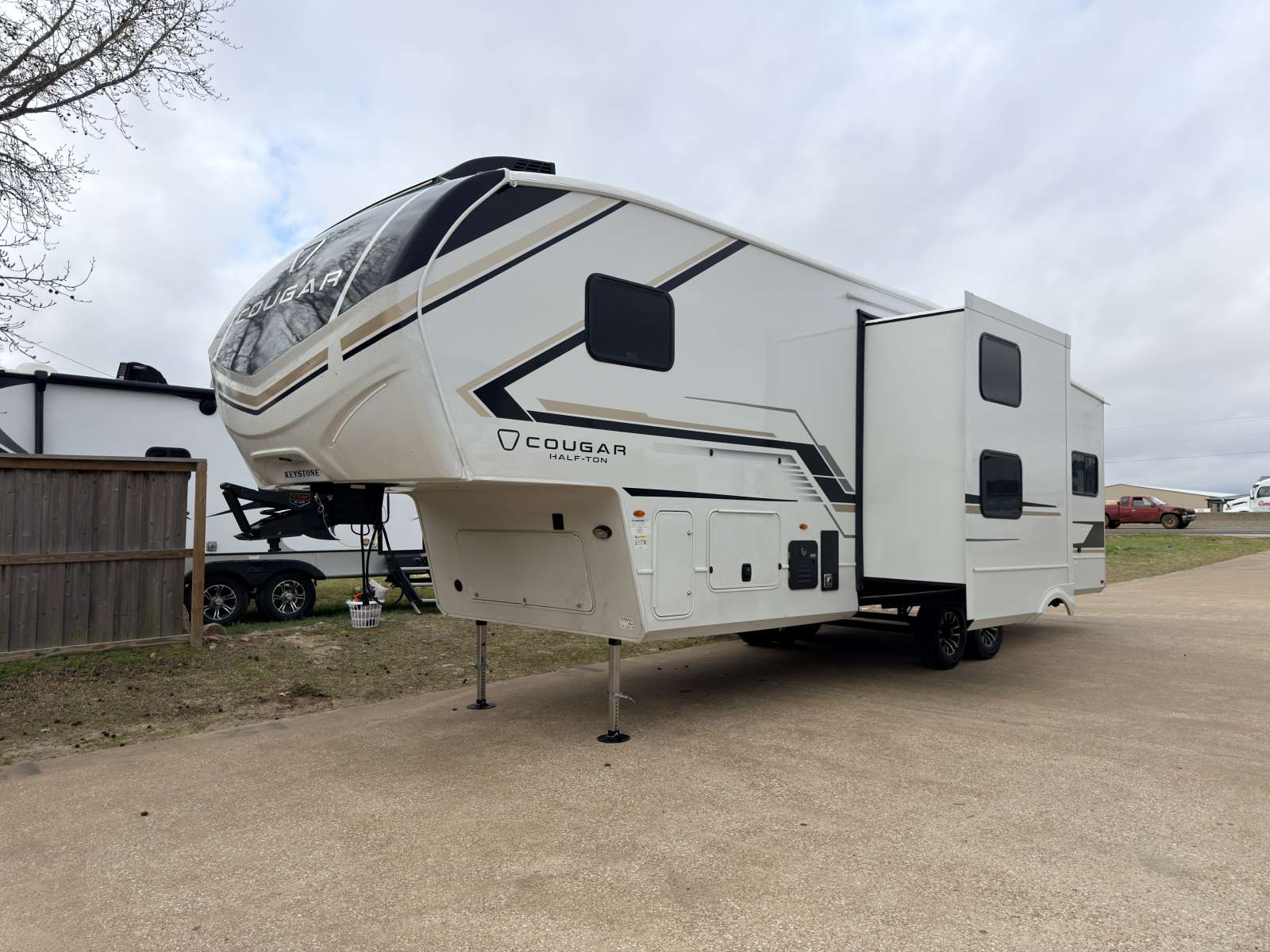 2026 Keystone Cougar Half-Ton 29MBD - Image 4