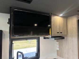 2027 Grand Design Lineage Series M 25FW - Image 18