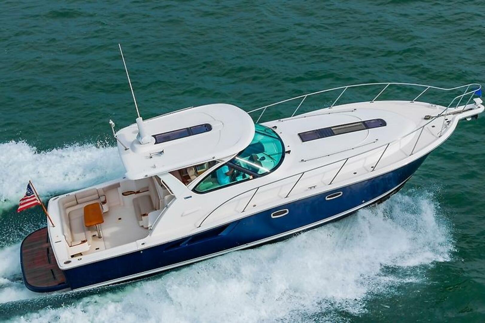 2015 Tiara Yachts 39 Coronet - Image 3