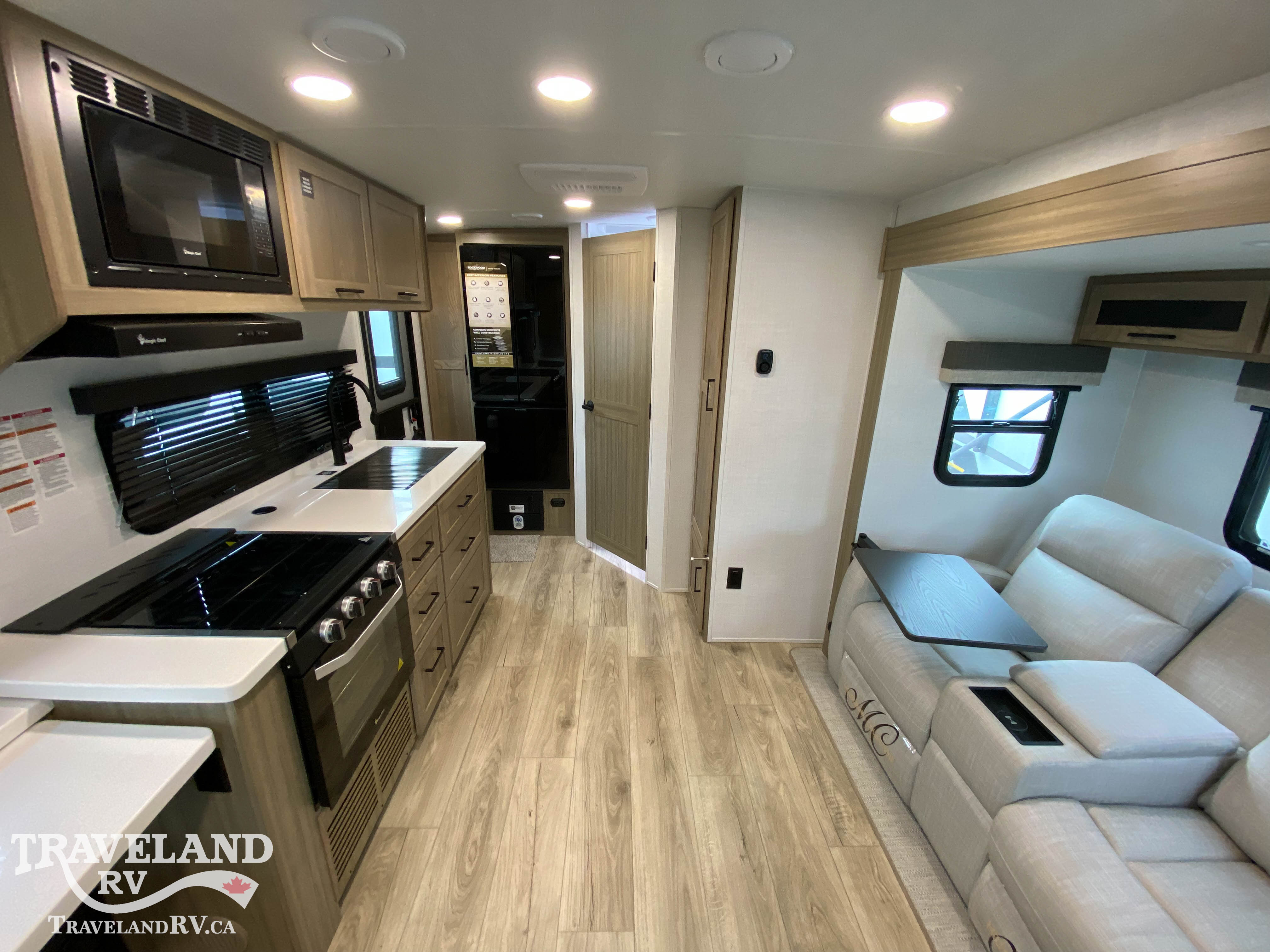 2027 Forest River Rockwood Mini Lite 2205S - Image 4