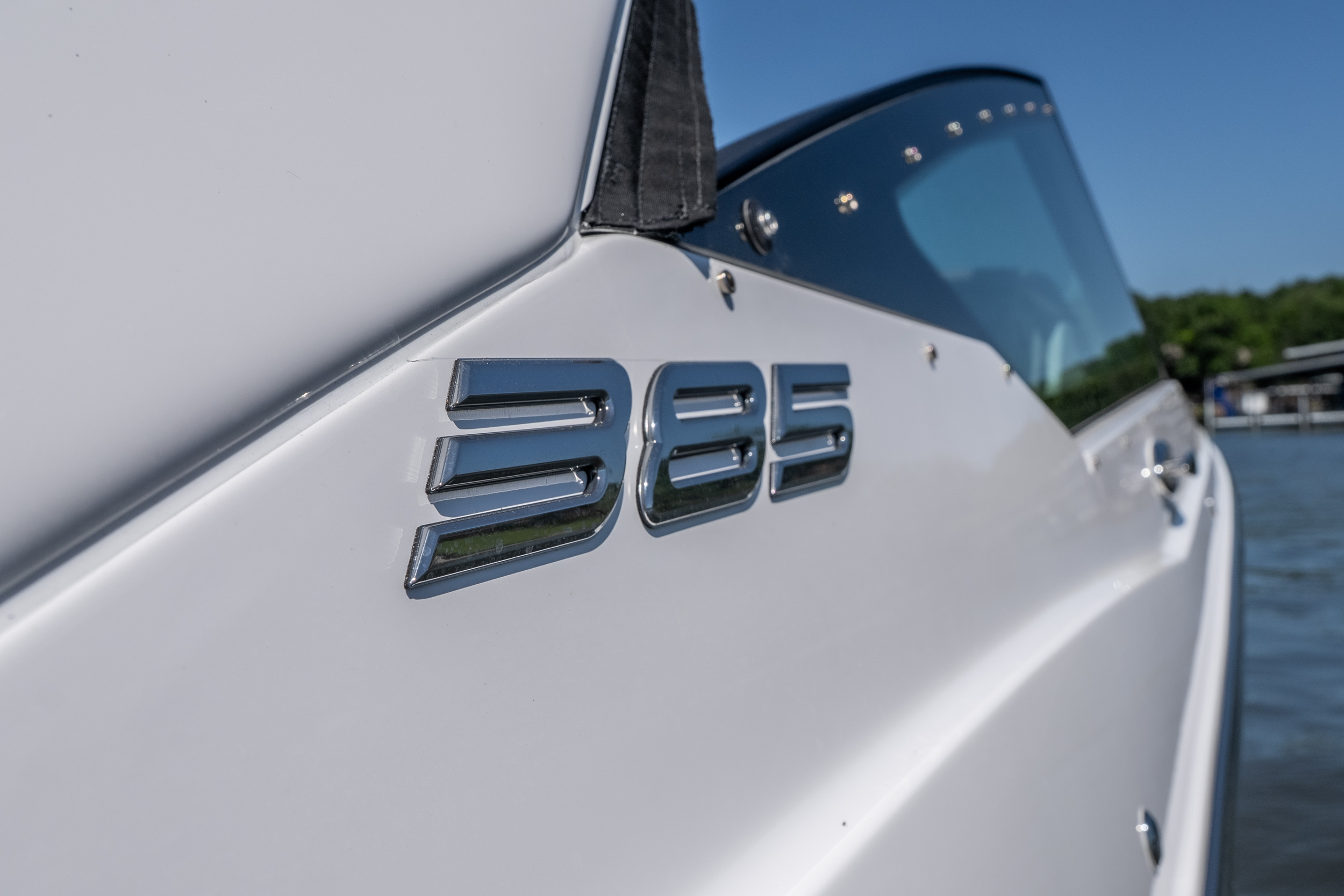 2027 Monterey 385SS - Image 19