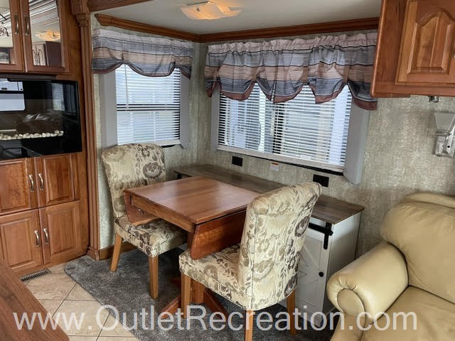 2009 COACHMEN SPORTSCOACH LEGEND 40QIK - Image 14