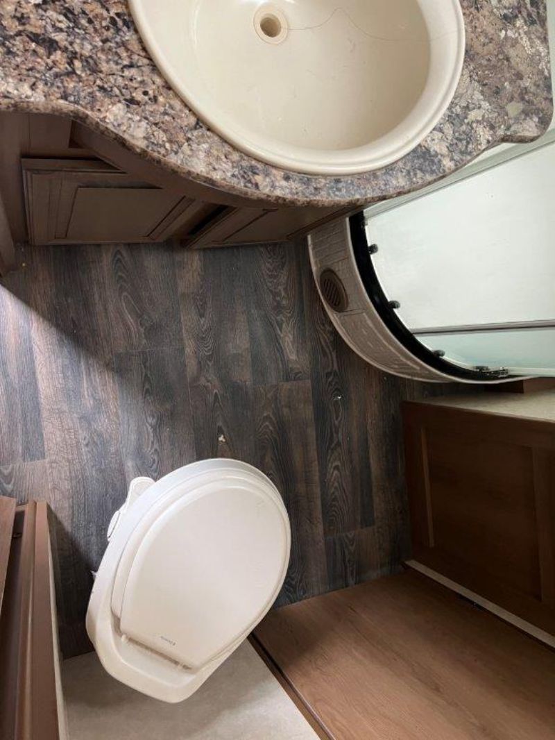 2016 Cruiser RV Stryker ST-2812 - Image 9