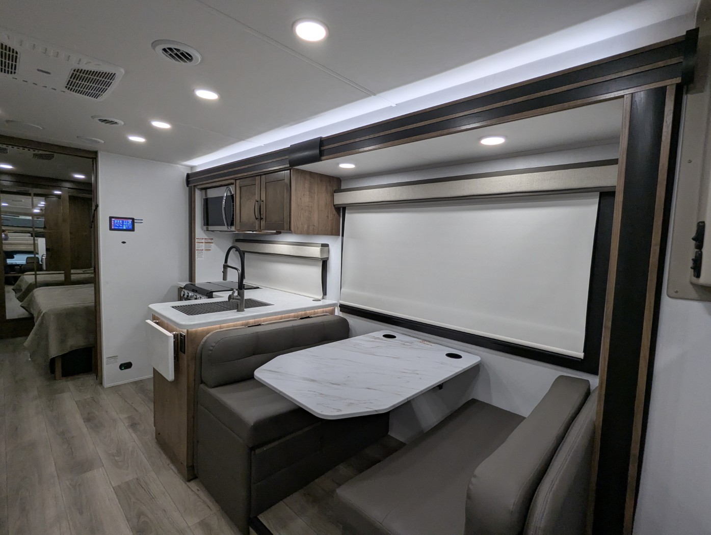 2026 Entegra Coach Esteem XL 32U - Image 16