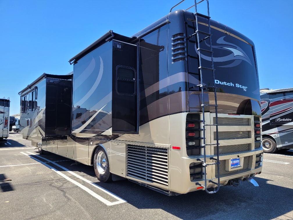 2011 Newmar Dutchstar 4020 - Image 2