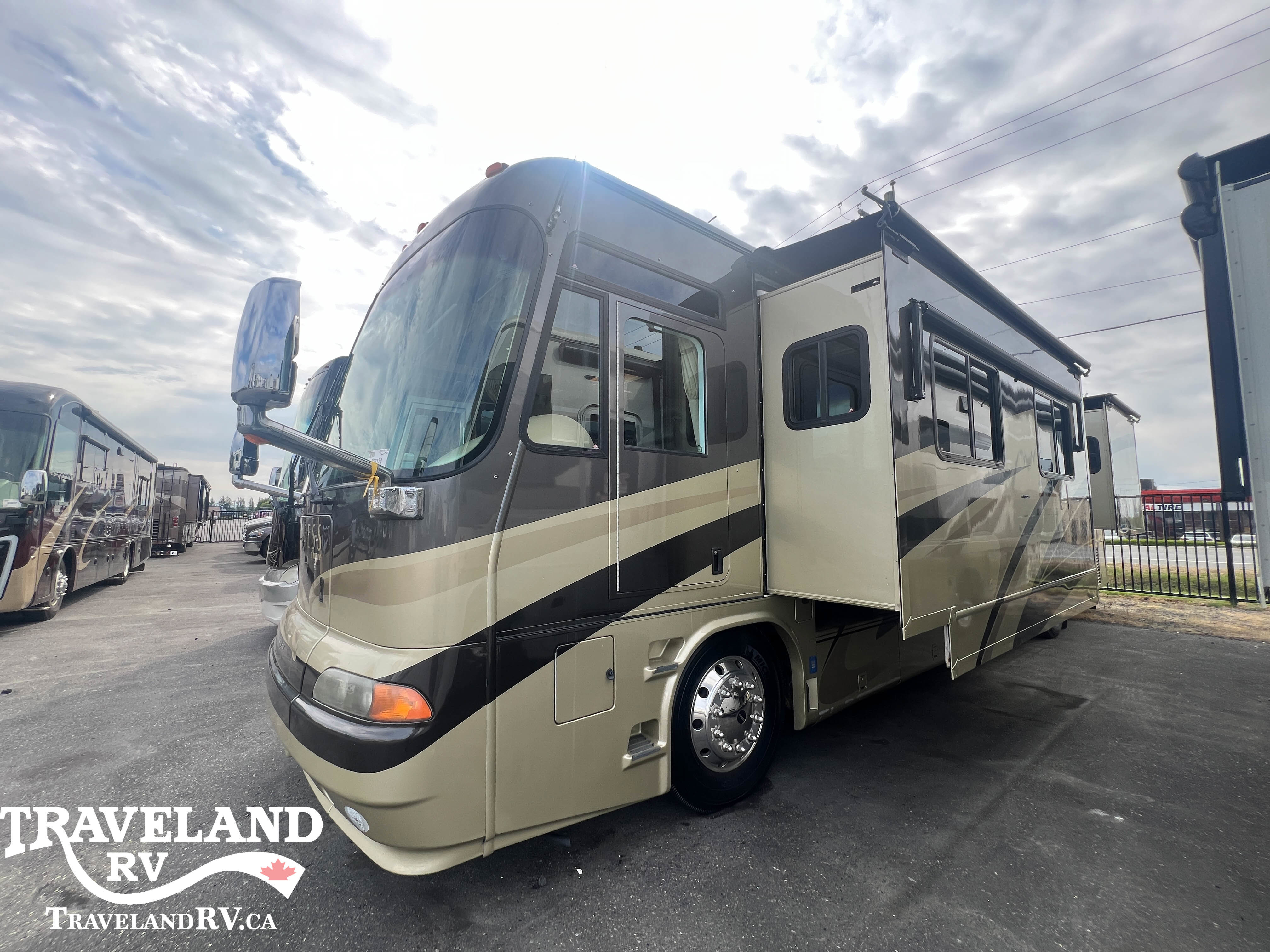 2005 TRIPLE E EMPRESS 3902FB - Image 3