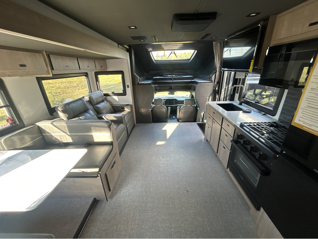 2026 GRAND DESIGN LINEAGE SERIESF 31ZW - Image 25