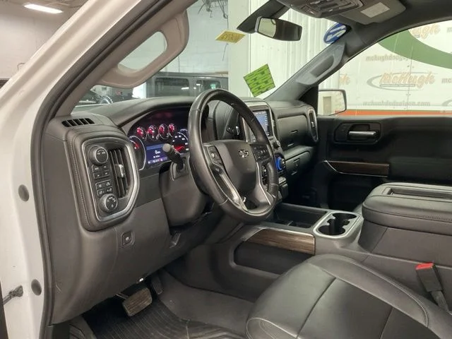 2021 Chevrolet Silverado 1500 Crew Cab RST 4WD - Image 13