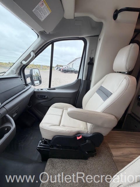 2022 Thor Motor Coach Compass RUV 23TW - Image 13