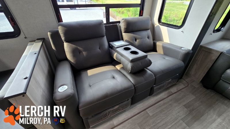 2024 KZ RV Sportsmen 303RL - Image 10