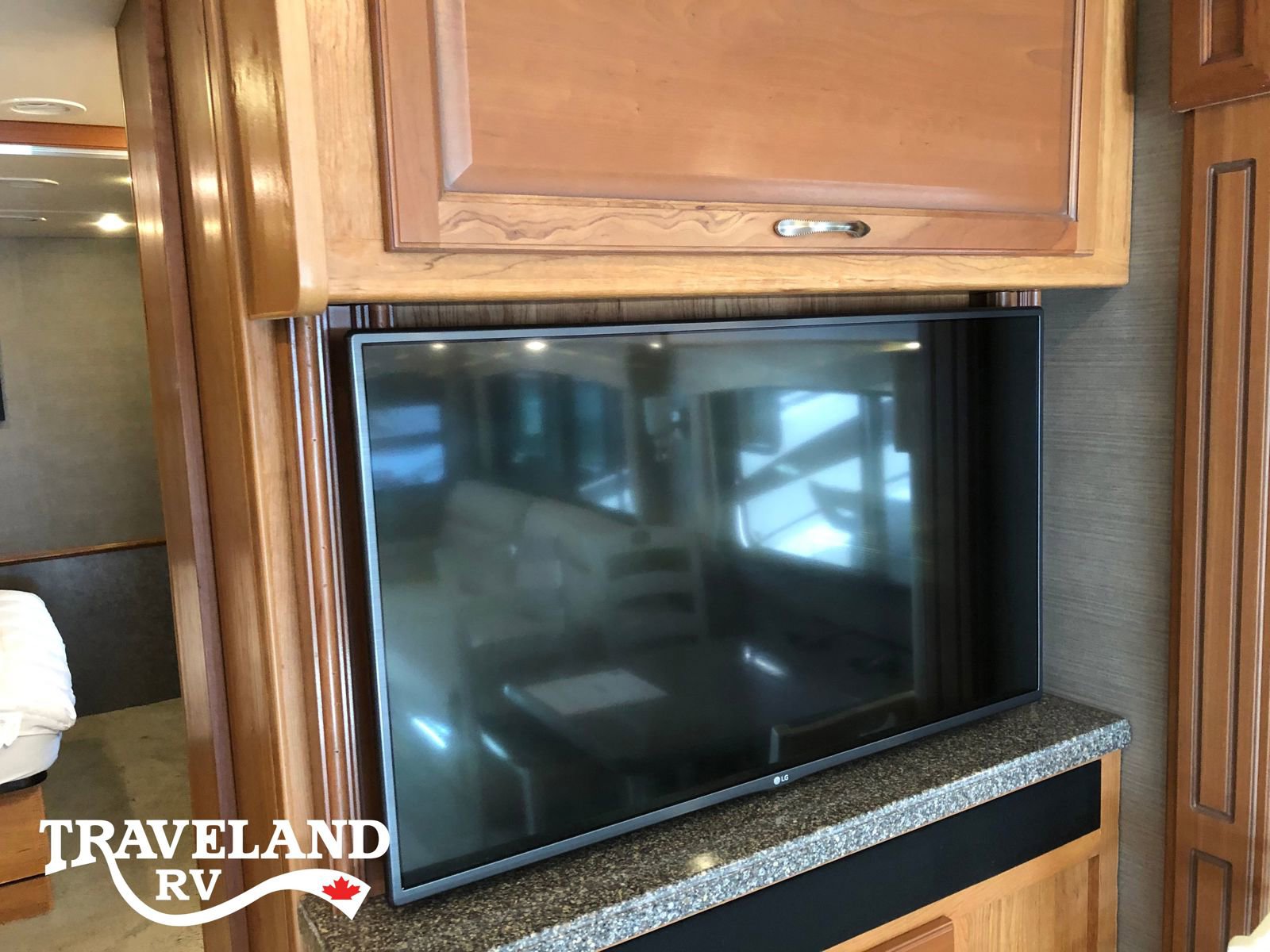 2016 Fleetwood Bounder 34T - Image 36