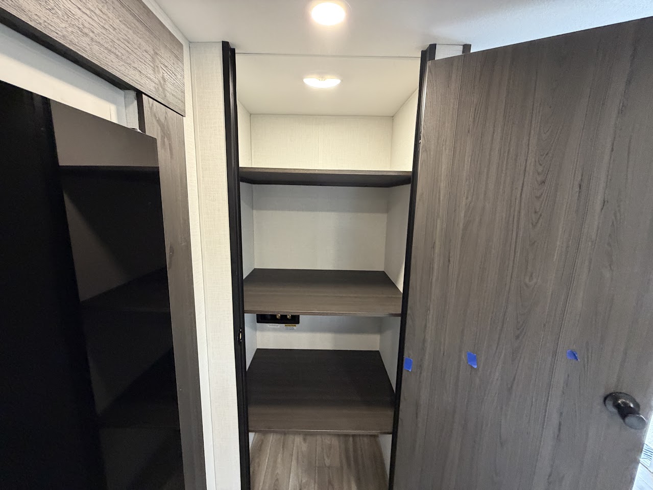 2027 VENTURE RV SIENNA 293VIK - Image 33