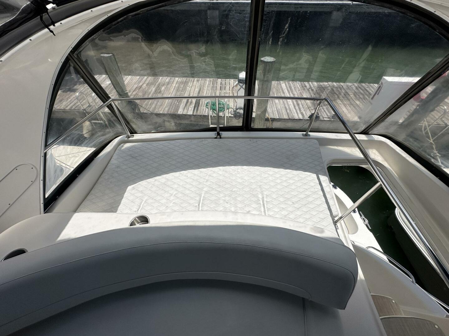 2007 Meridian 411 Sedan Bridge - Image 10