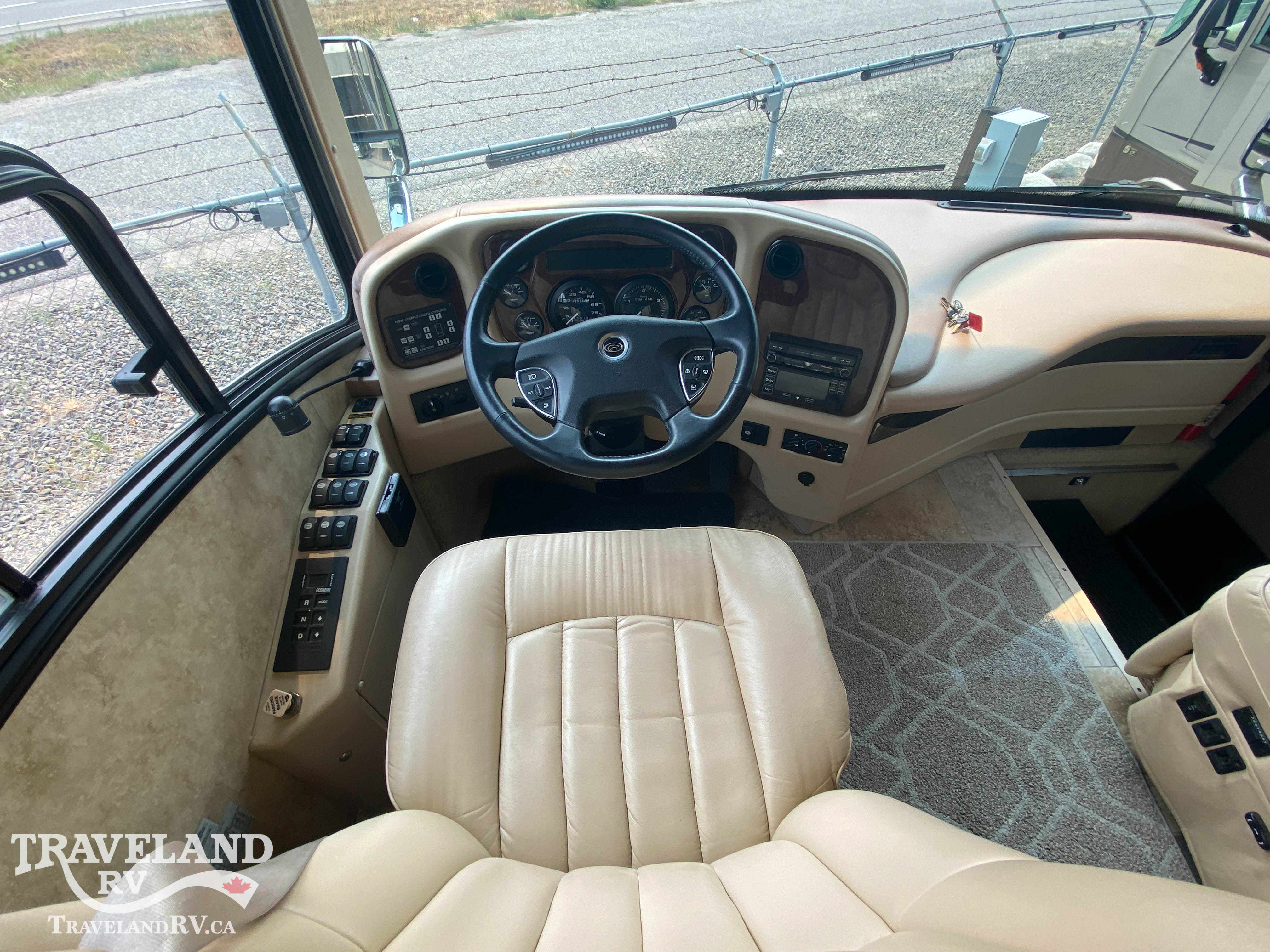 2007 COUNTRY COACH ALLURE 42 - Image 11