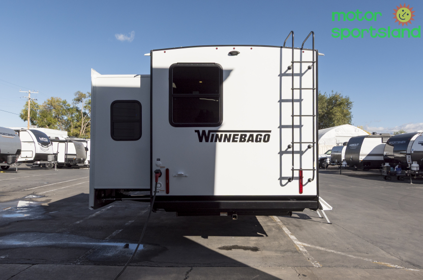 2026 Winnebago Thrive 26FKD - Image 4
