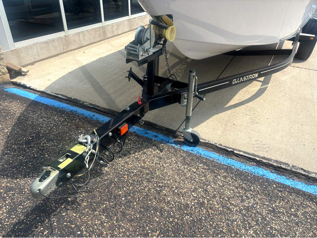 2014 Glastron GTS 207 - Image 11
